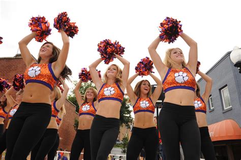 NFL and College Cheerleaders Photos: Clemson Cheerleaders Welcome ...