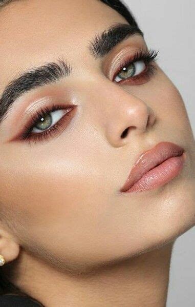 #eyebrows | No eyeliner makeup, Neutral smokey eye, Simple eye makeup