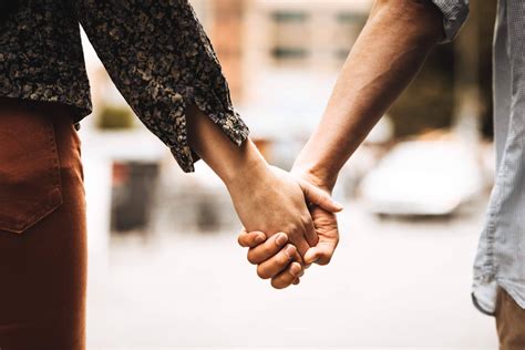 Greek Words and Phrases Expressing Romantic Love