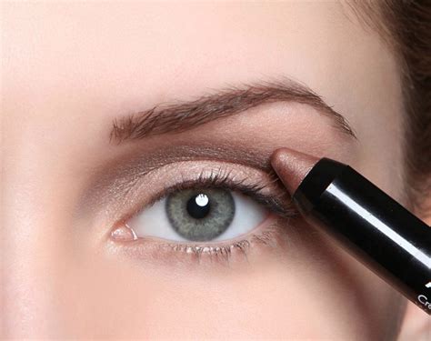Beauty & Style blog by Laura Valuta: Make up forever step by step make up