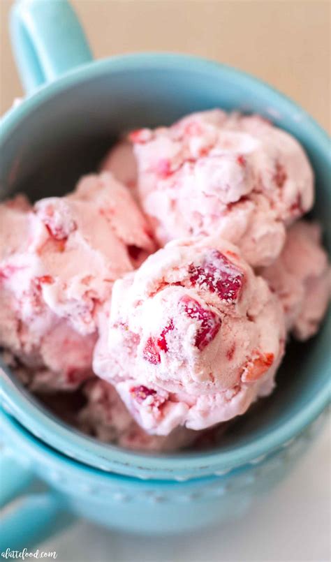 es cream strawberry dalchaebi