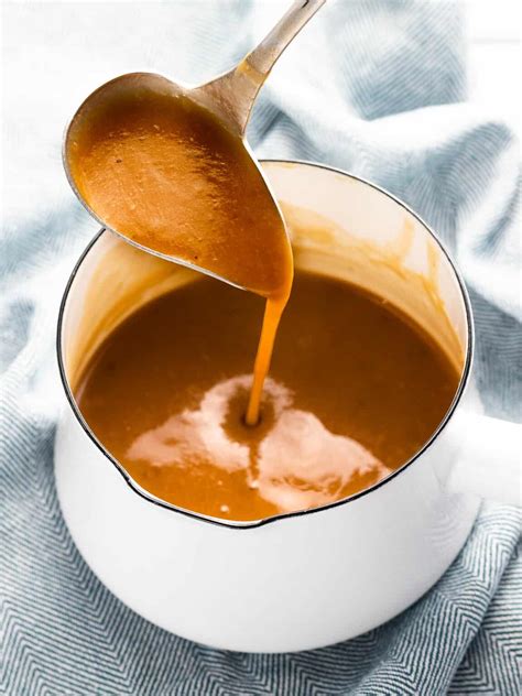 easy brown gravy  drippings drive  hungry