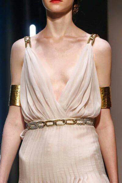 Pin su ROPA | Idee di moda, Moda greca, Vestito antica grecia