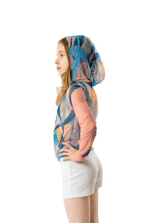 Умный Футболка с капюшоном "Медуза" - Цена ₽5 900