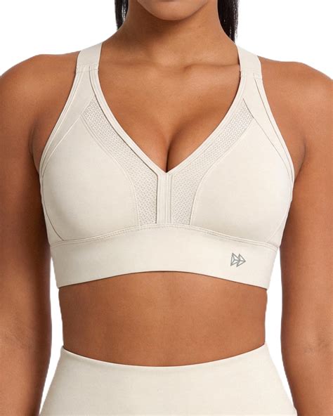 7 Best Bra For Sweaty Underboob | No More Moisture Marks