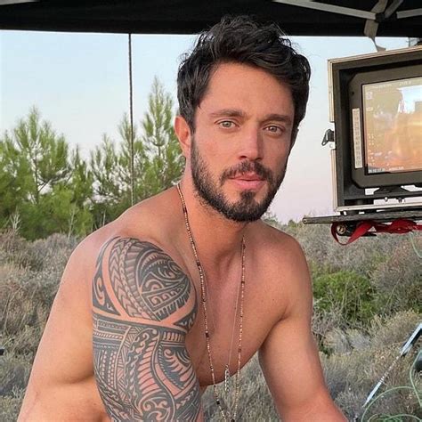 Murat Boz: The Pop Sensation Who Has Won Over Fans with His Music and ...