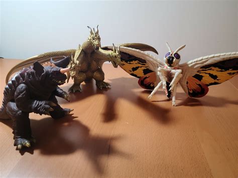 Купить Игрушка-монстр, годзилла Bandai Toho Kaiju 8" GMK Guardian ...