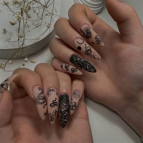 Pin by Lilian fe on 《MY NEW I》 | Stylish nails, Manicure, Simple nails
