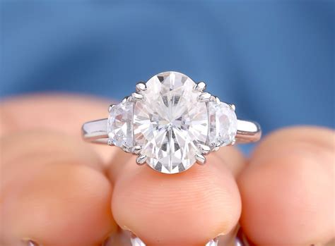 White Oval Cut Diamond Ring at Rs 240001/piece in Jamnagar | ID: 2851247891655