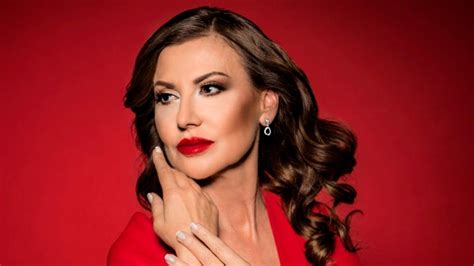 Илиана Раева показа трите си внучки в мила снимка - Любопитно - ohnamama.bg