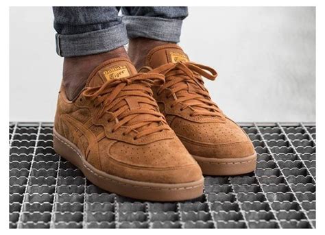 onitsuka tiger women outfit casual street style