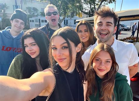 The Thundermans Phoebe And Max
