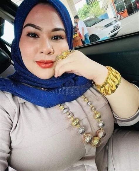 pelakon wanita baju renang baju kebaya jilbab cantik
