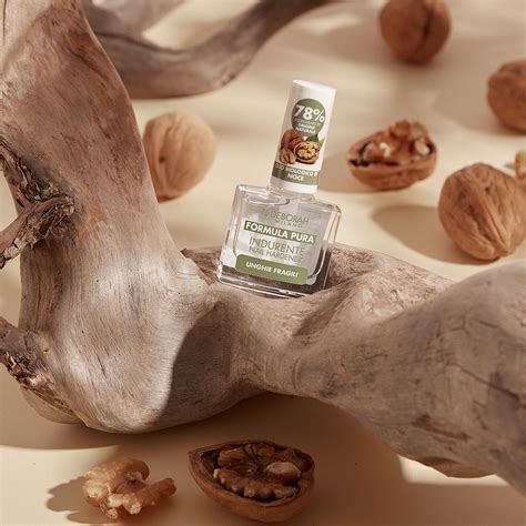 Nail care Enriched with natural organic oils – Deborah Milano