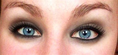 Smoky eye blue eyes | Makeup, Smoky eye, Eyes