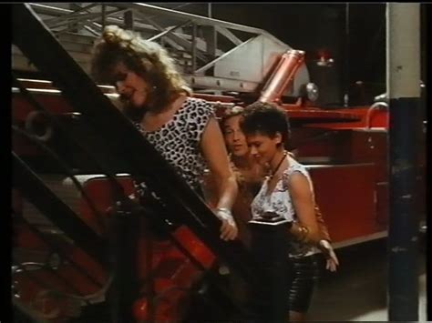 Where is Julia Roberts in the movie "Firehouse" ??? - Home | Facebook