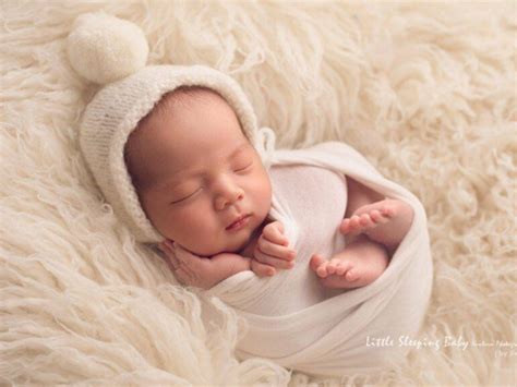 sleeping baby newborn photography carilocal