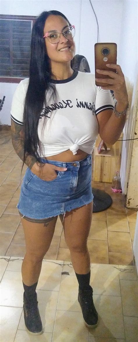 Night look 🖤 : r/GirlsInJeans