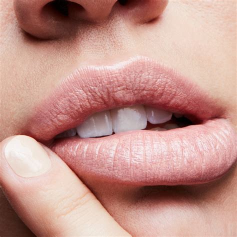 Губная помада Cremesheen Lipstick | MAC cosmetics Russia