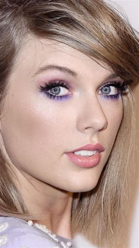 Taylor Swift's Eye Color: The Enigmatic Shades Of A Pop Icon