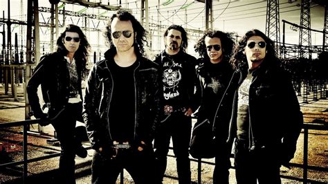 music: -> Moonspell
