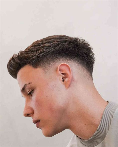 short haircuts for oval faces male 12
