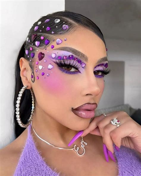 Instagram | Eye makeup, Gorgeous makeup, Carnival makeup