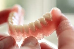 Dentures: Pros and Cons and the Different Kinds