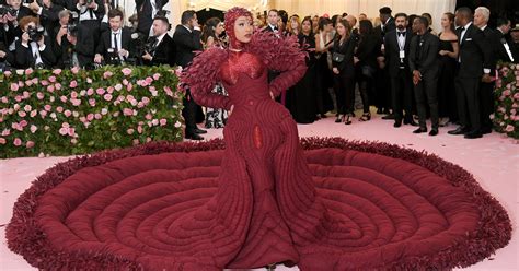 Best Dressed Celebs At Met Gala 2019 Camp Fashion Looks