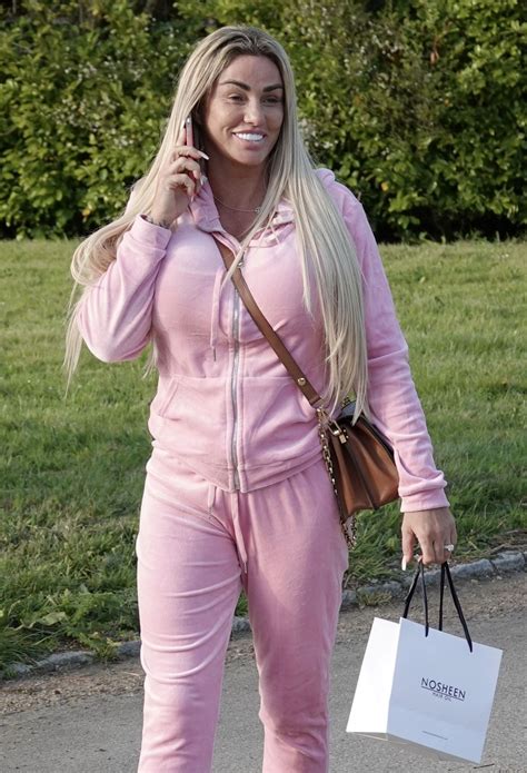 KATIE PRICE Out and About in London 04/25/2022 – HawtCelebs