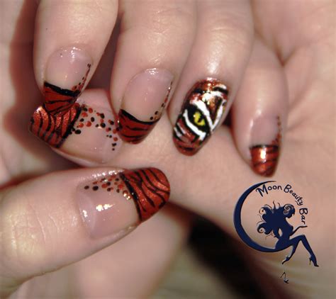 Tiger Nail Art Design ~ Moon Beauty Bar