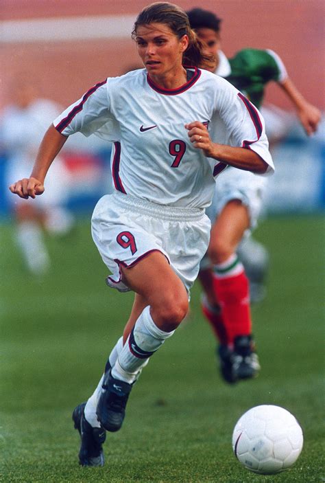 U.S. Soccer Great Mia Hamm espnW’s Top Female Athlete of Past 40 Years