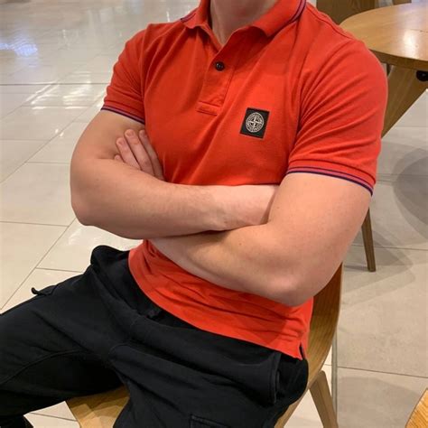 1) Red polo Stone Island Made in: Турция Размер: M CLG: Аутентично Art ...