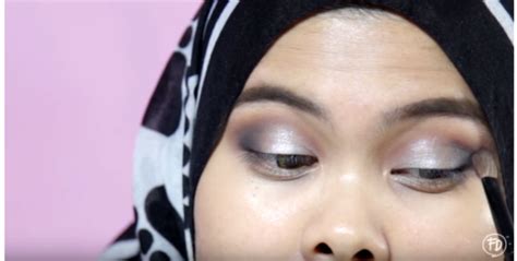 Female Daily Editorial - 3 Kesalahan Kuas Eyeshadow dan Fungsinya