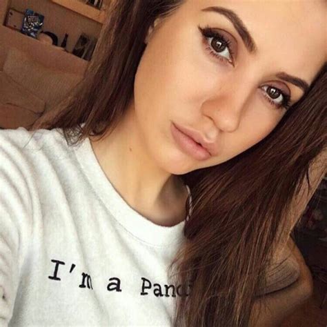 Познакомлюсь с хорошим, высоким парнем. Веселым и адекватным. Общение ...