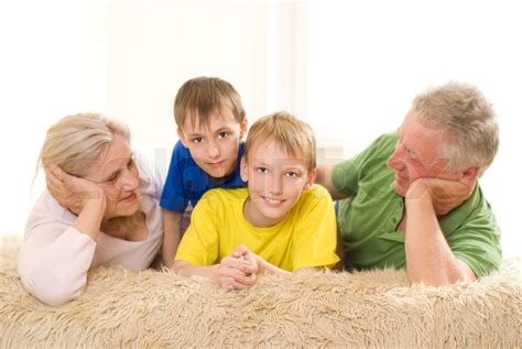 Familie von vier Personen | Stock Bild | Colourbox