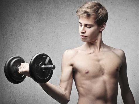 Natural Ectomorph Bodybuilder