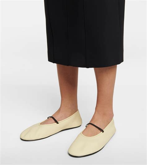 The Row - Elastic leather ballet flats The Row