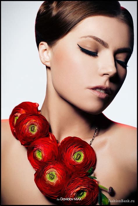 Фотографии :: Аura Аура :: Макс Давыдов "Ranunculus" :: FashionBank