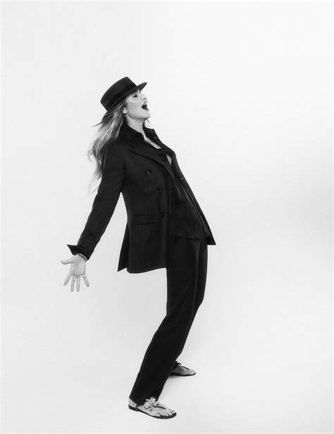 Elle Macpherson: Forever the Body in Elle España • CelebMafia