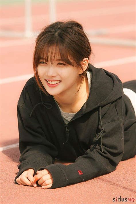 Pin on Kim Yoo Jung 金裕貞 | Kim yoo jung, Kim yoo jung photoshoot, Kim ...