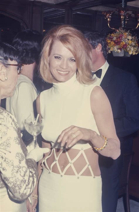 The most beautiful women of the ‘70s