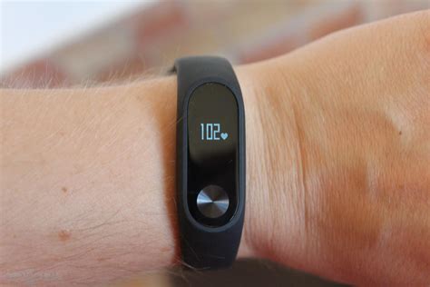 Get the Xiaomi Mi Band 2 for just $18.99! - Gizmochina