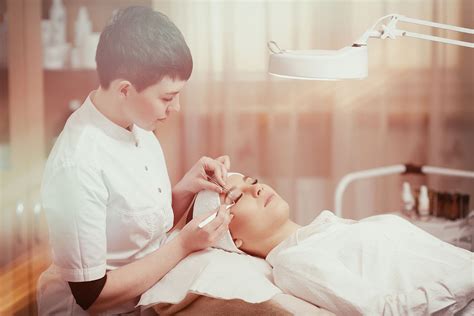 Eyelash extensions and beauty treatments at our Wellington day spa.