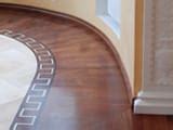 Плинтуса напольные для круглых стен