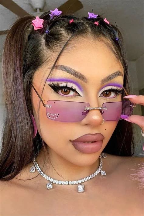Y2k Makeup Looks, Cool Makeup Looks, Cute Makeup, Makeup Art, Hair ...