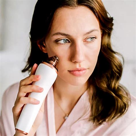Microdermabrasion vs Hydrafacial: Which One is Better