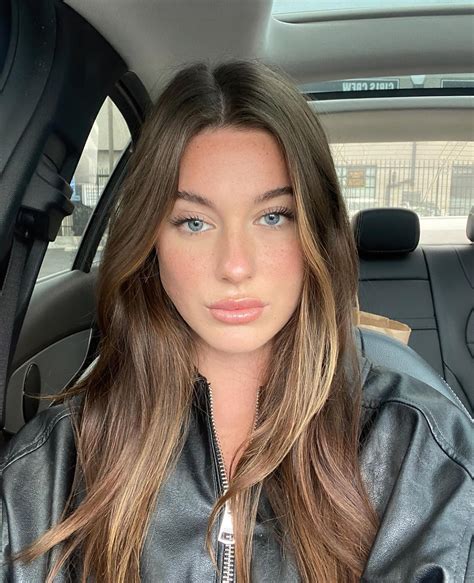 Sarah Waddles : r/PrettyGirls