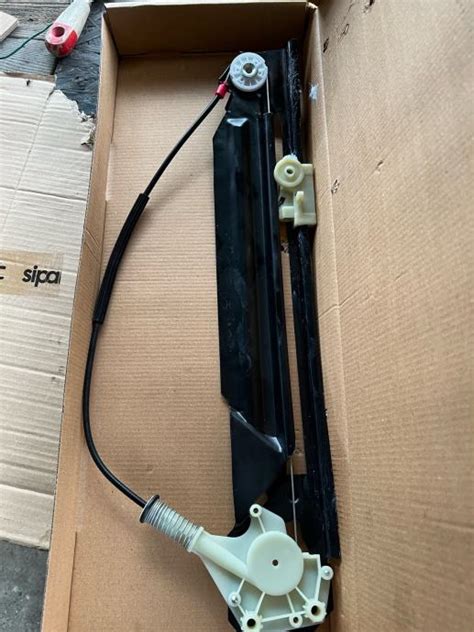 Podizač stakla bmw e39