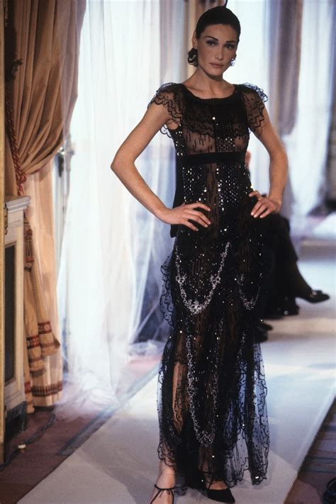 Karl Lagerfeld & die Welt — glamrockandlove: Carla Bruni // Chanel